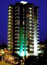 Two Star Hotels - Plaza 500 Hotel